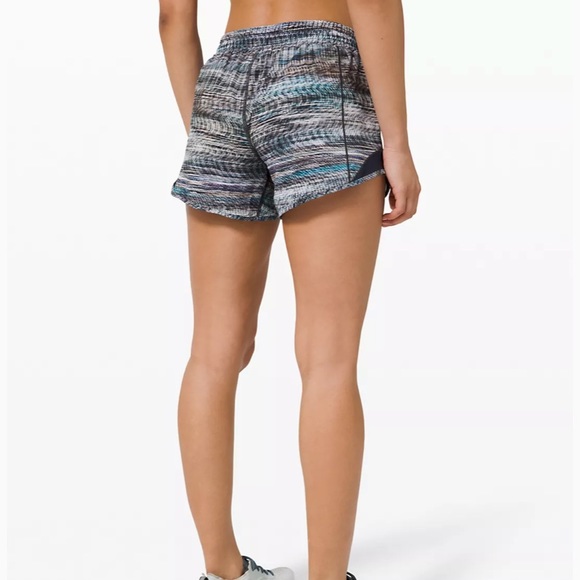 Lululemon Hotty Hot Short 4” * Digital Oasis - Picture 4 of 7